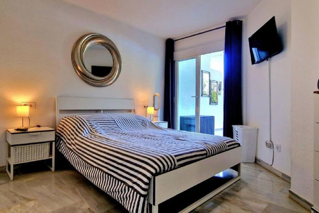 מיחאס 5* Stunning Golf & Sea Apartment מראה חיצוני תמונה